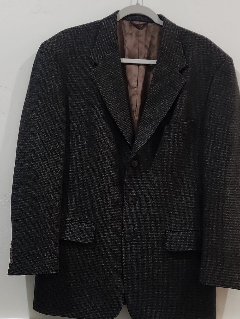 Hart Schaffner Marx Men's Dark Charcoal Textured Blazer - Classic Three-Button